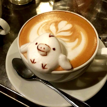 latte art at cafe reissue